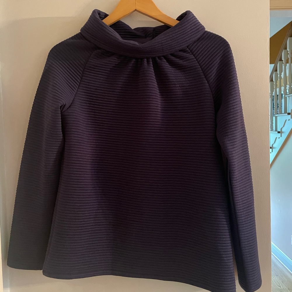 TEXTURED KNIT LONG SLEEVE BUTTON BACK TOP Sail to Sable size small